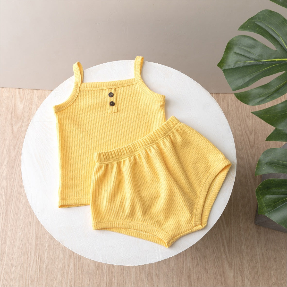 Girls’ Camisole and Shorts Set with Ribbed Knit Texture